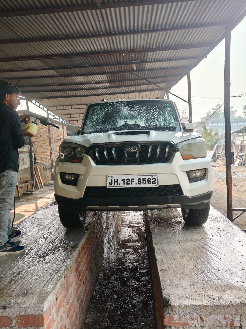 Tilaiya Car Washing Center Jhumri Tilaiya 9937190097