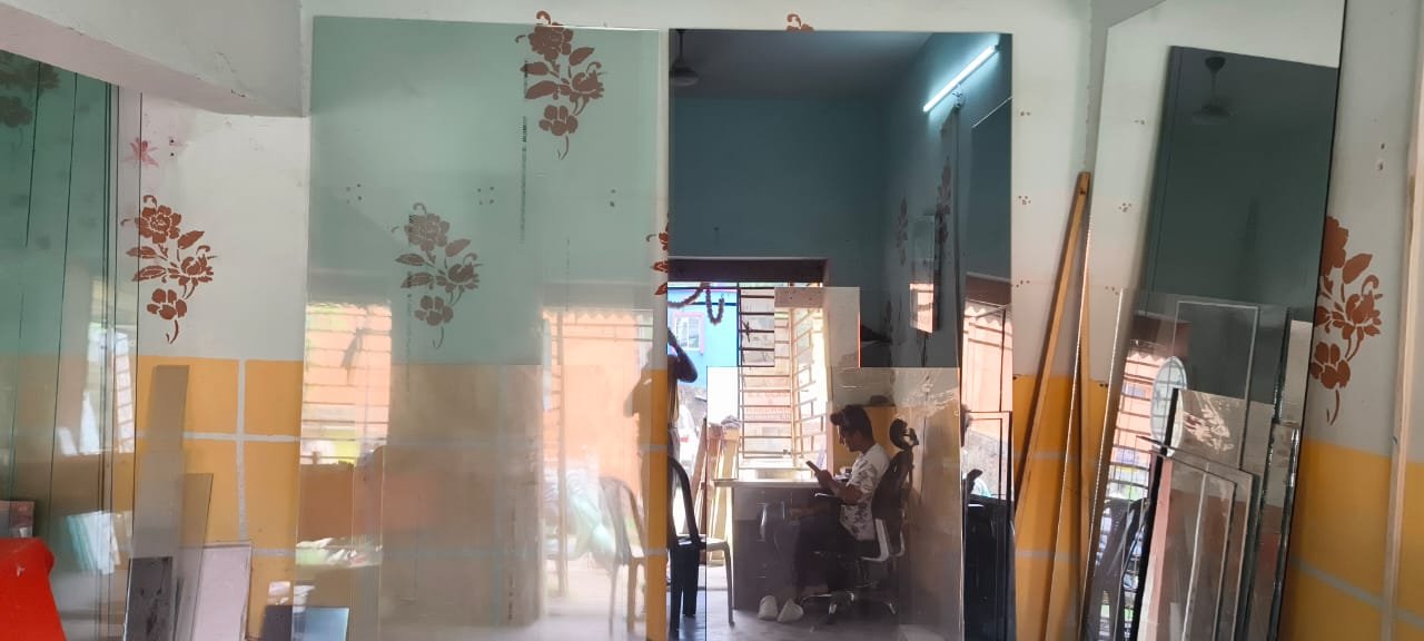best glass dealer in Bariatu Ranchi 9199335581 S.T. Glass and Hardware