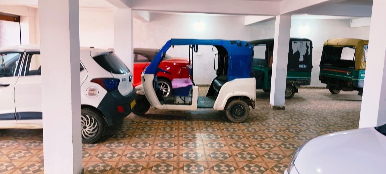 Used pickup van in ring road Ranchi 9955950737 Anvi Car Bazar