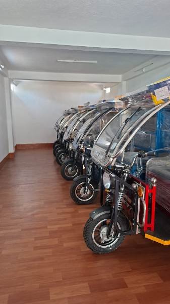 Electric Rikshaw Shop in Koderma 9031715621