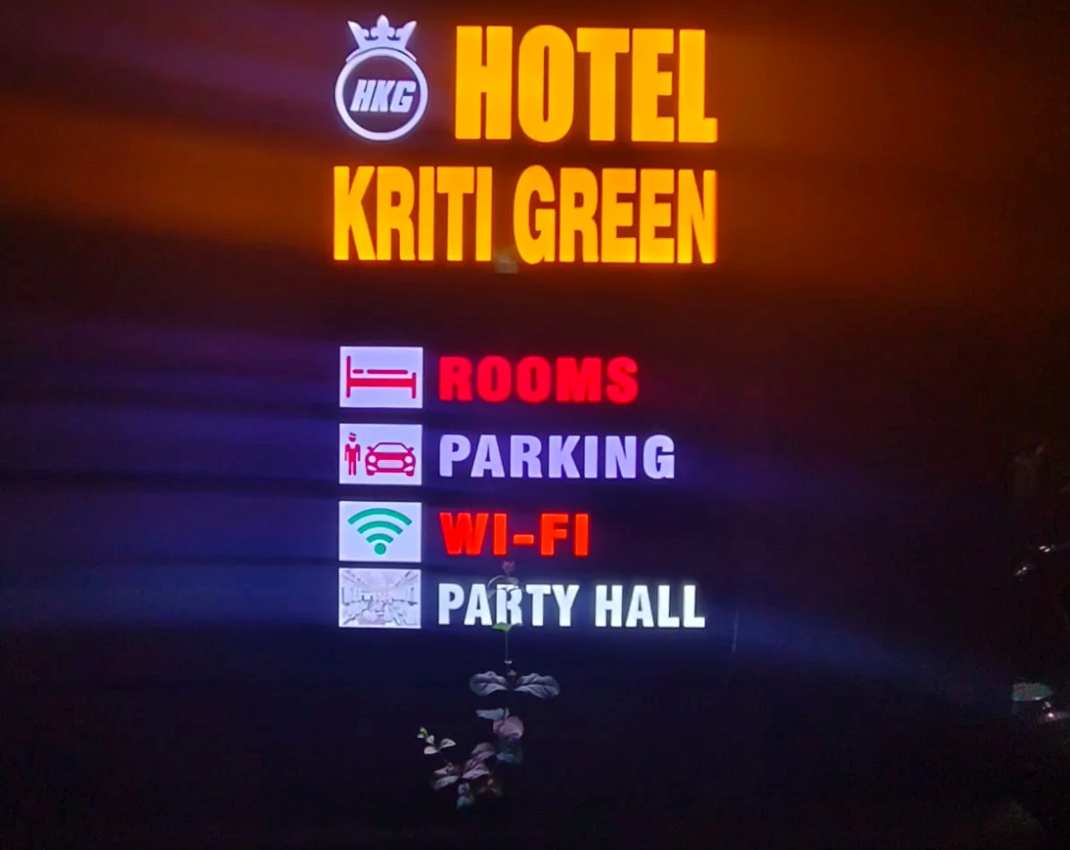 Hotel Kriti Green Varanasi 87697 56100