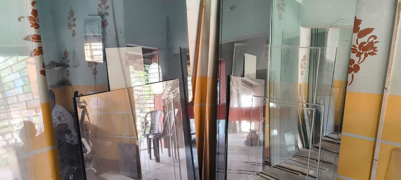 steel fabrication in kathal more Ranchi 9199335581 S.T. Glass and Hardware